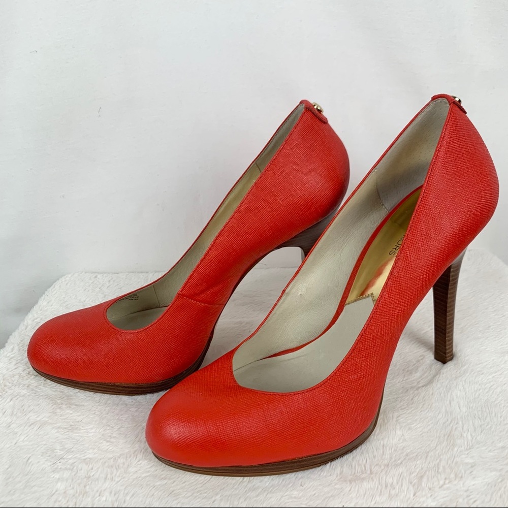 👠MICHAEL Michael Kors Davis Red Textured Pumps 10 - Picture 3 of 13